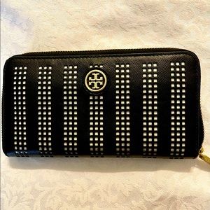 Tory Burch wallet